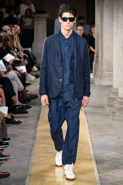 Look 67